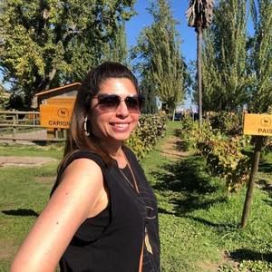 Meet your Posher, Roxanna